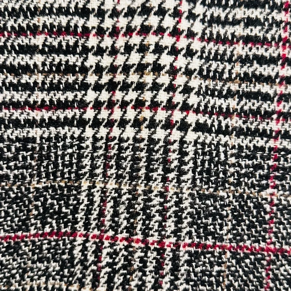 Unisex Houndstooth Pattern Black and White. - Picture 5 of 13